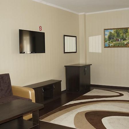 Home Hotel Astana Eksteriør bilde