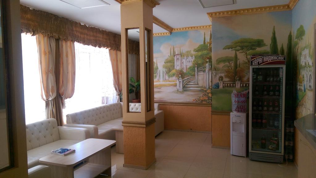Home Hotel Astana Eksteriør bilde