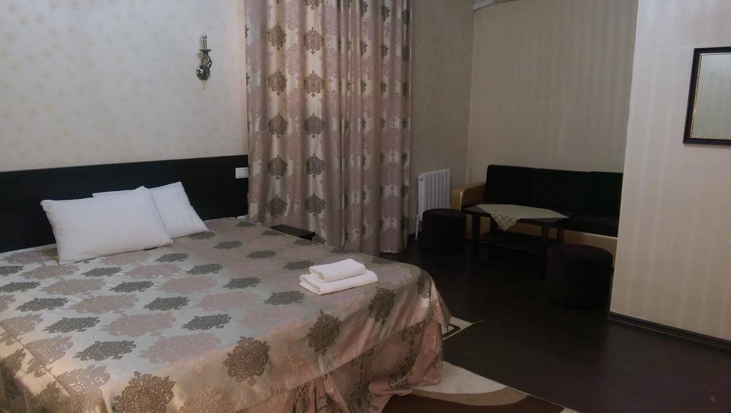 Home Hotel Astana Eksteriør bilde